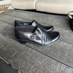 Earth Origins Black Women's Mules